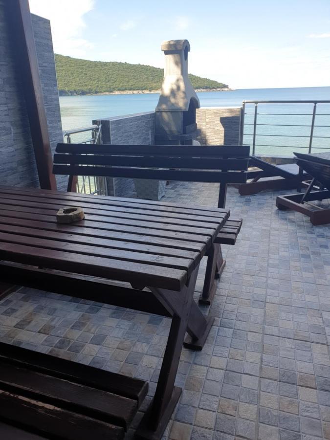 Holiday House Kruce อุลซิน ภายนอก รูปภาพ